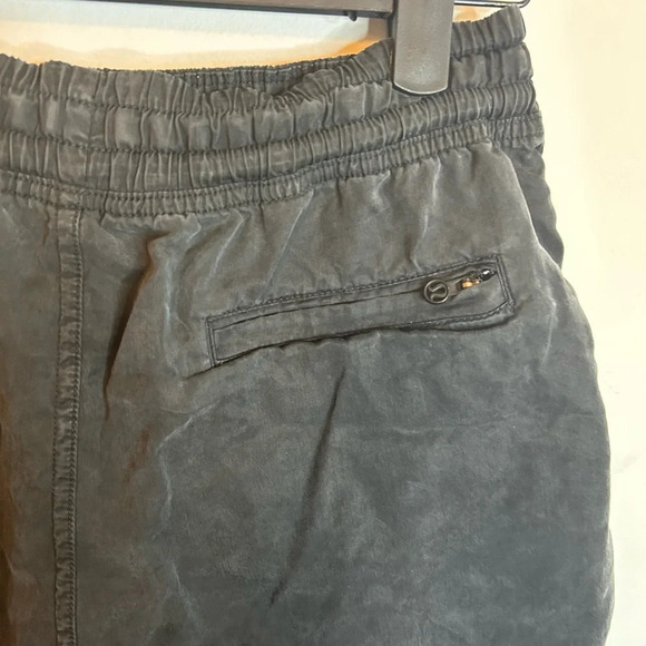 LULULEMON VARSITY BURNOUT SHORTS - Picture 6 of 6